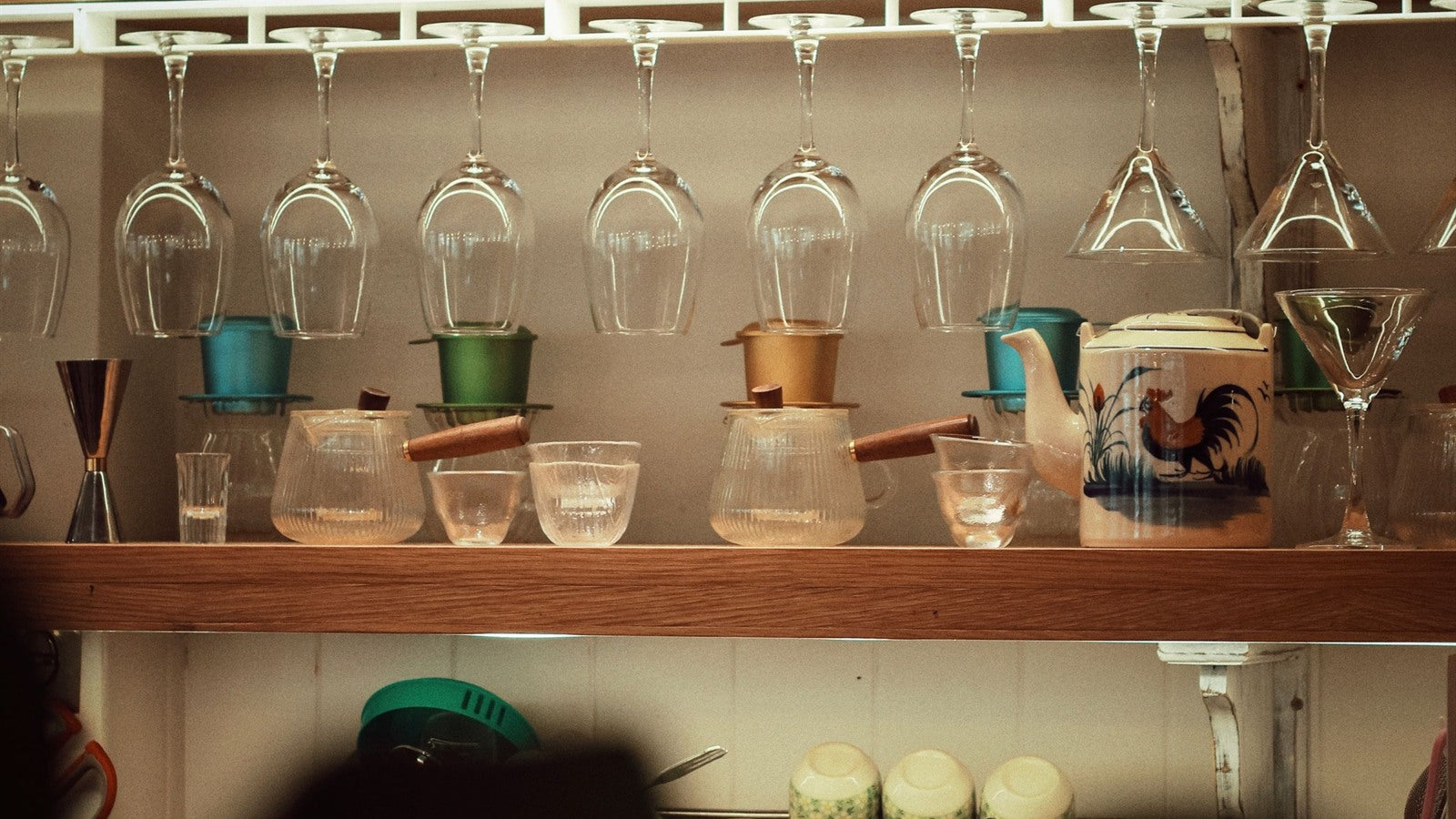 Coffee Bar Shelf Decor: How to Style Open Shelves Without Clutter