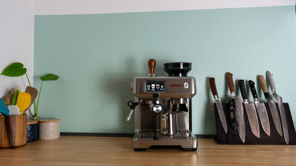 Coffee Bar Cabinet for De'Longhi Machines: What Size and Layout Works?