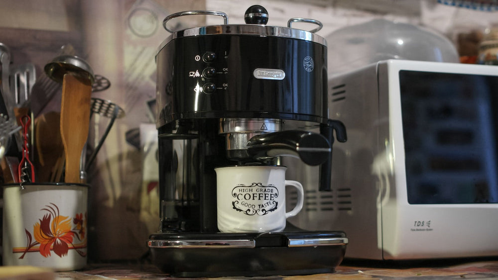 How to Leave Enough Room to Refill an Espresso Machine Water Tank